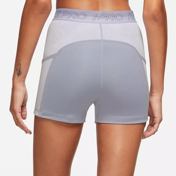 Nike Women's ProTraining Top & Bottom - Picture 9 of 16